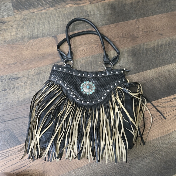 Black and Tan Fringe Women Concealed carry shoulder bag - Picture 1 of 8